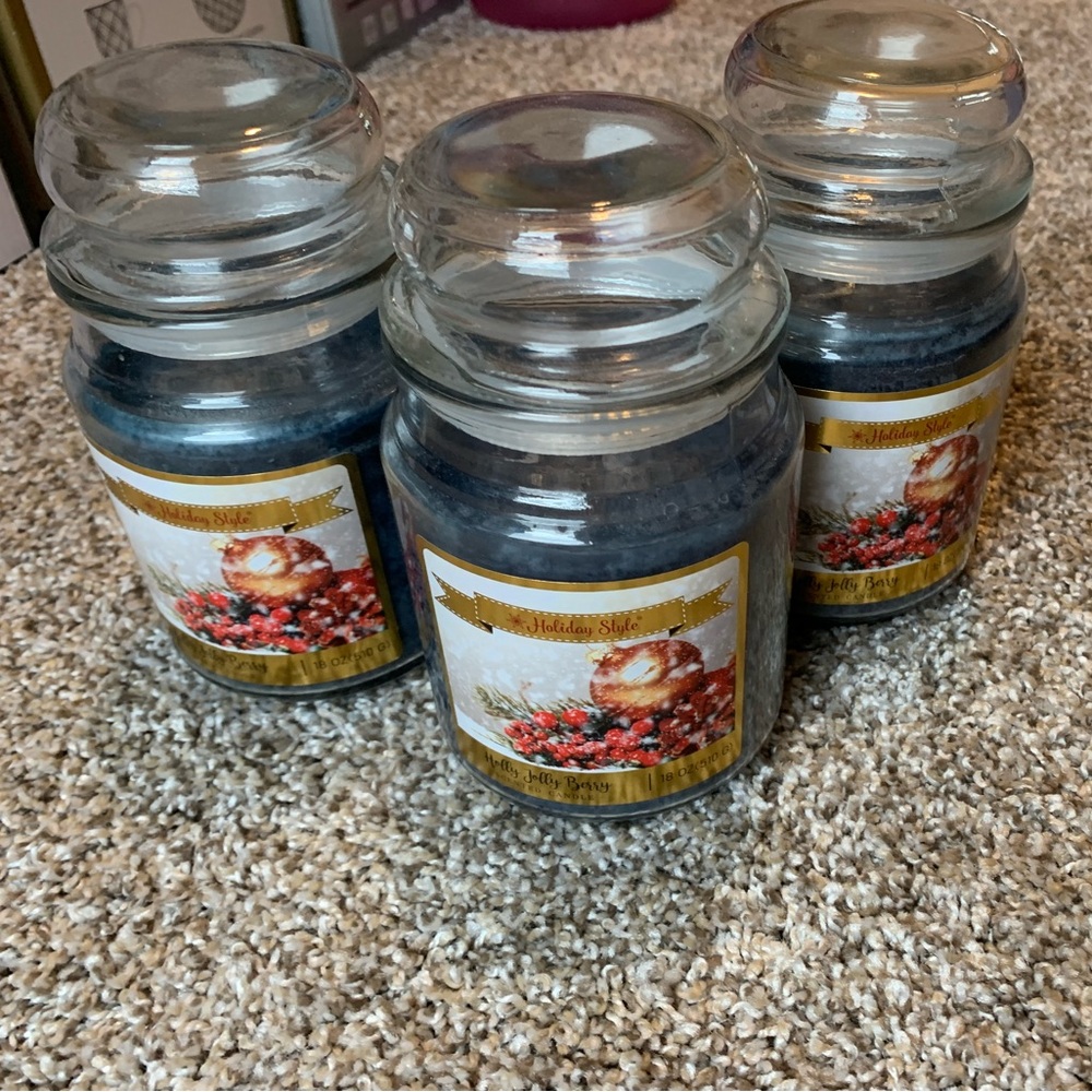 (3) Holly Jolly Berry 18oz Candle